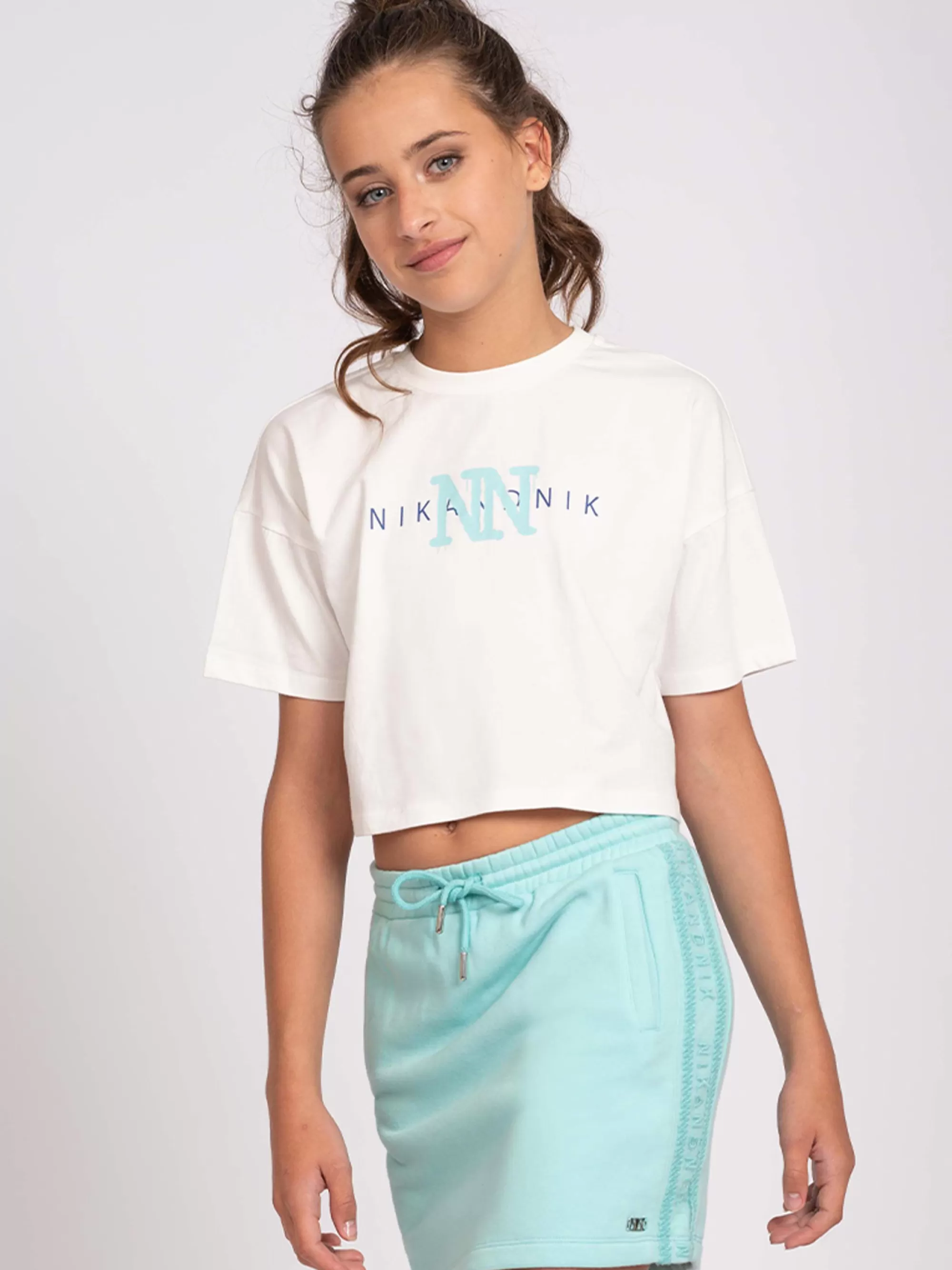 FIFTH HOUSE T-shirts-Cropped t-shirt with NN print