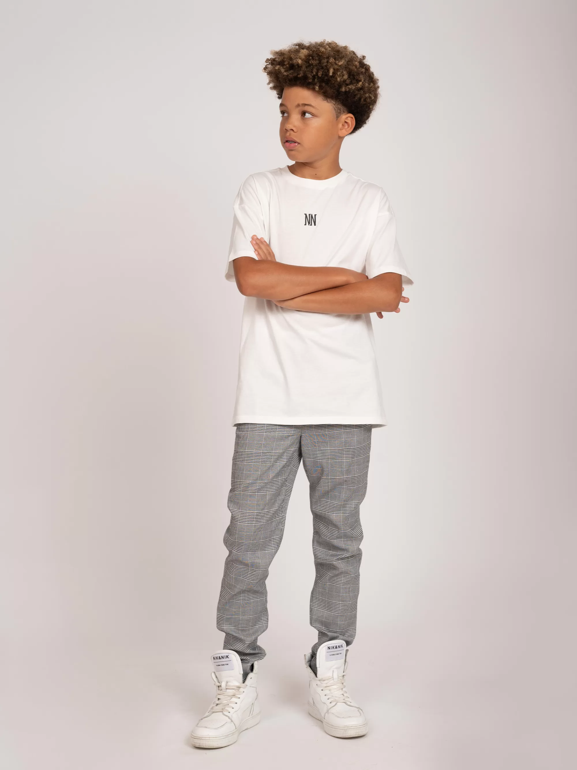 BOY FIFTH HOUSE Pants & Jeans-Low rise checked trousers