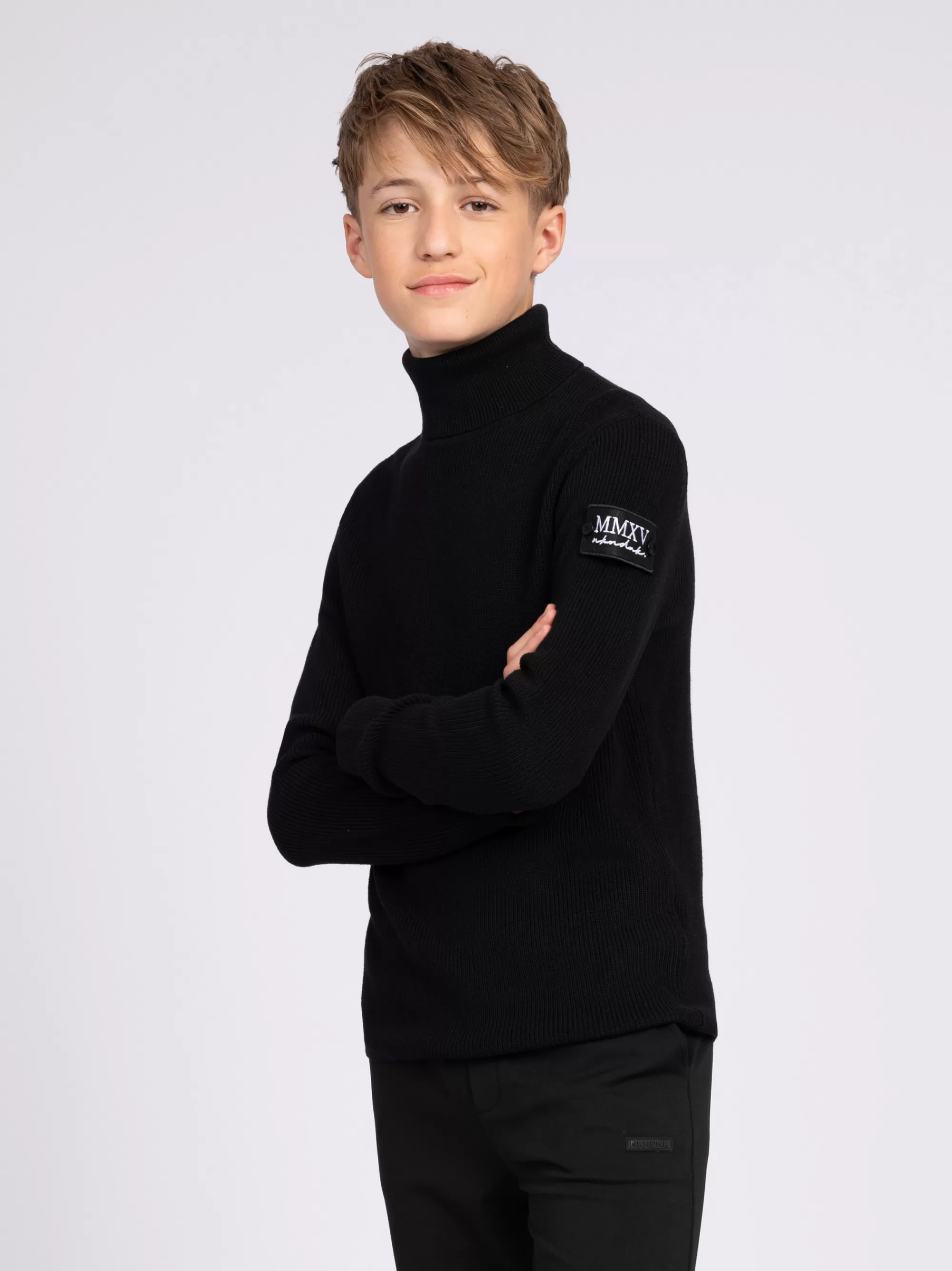 BOY FIFTH HOUSE Sweaters & Cardigans-Sweater with turtleneck and logo on the sleeve