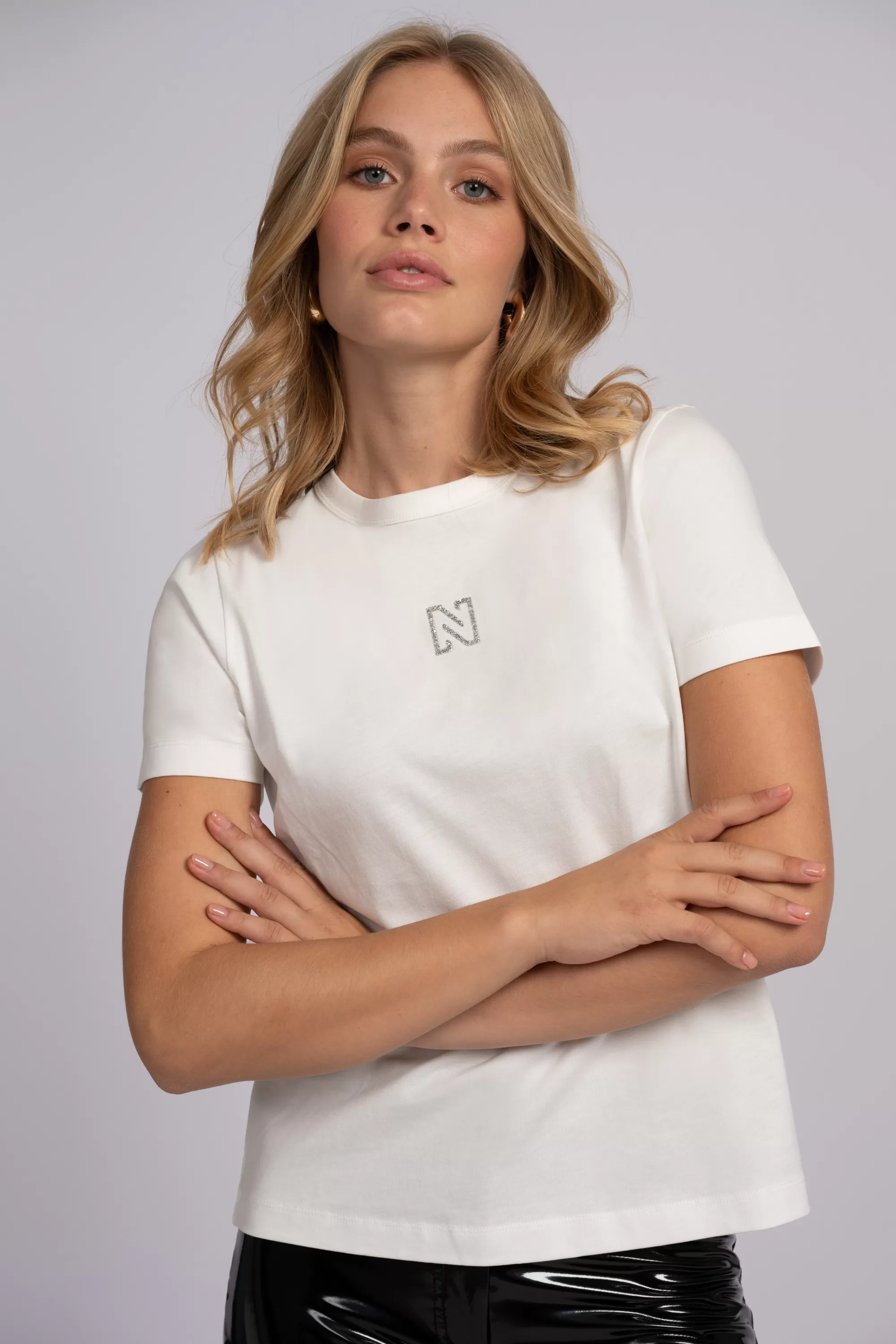 Women FIFTH HOUSE T-shirts-T-shirt with logo of Swarovski stones